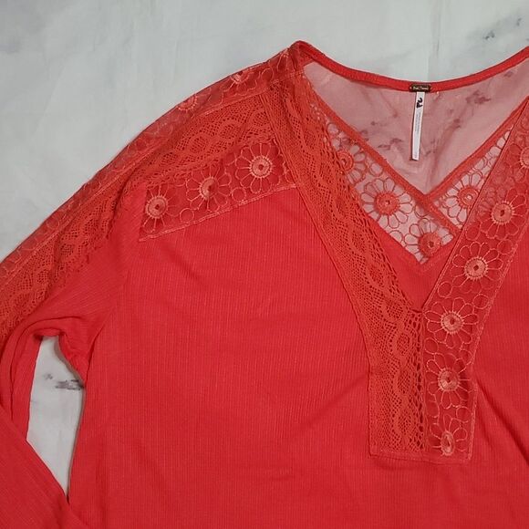 Free People Rose Crimson Lace Long sleeve Shirt - Picture 3 of 6